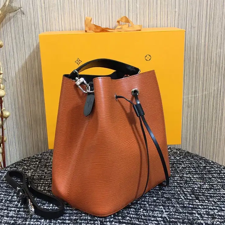 Fashionrepsfam ru LV 204B570037 Bags 0730